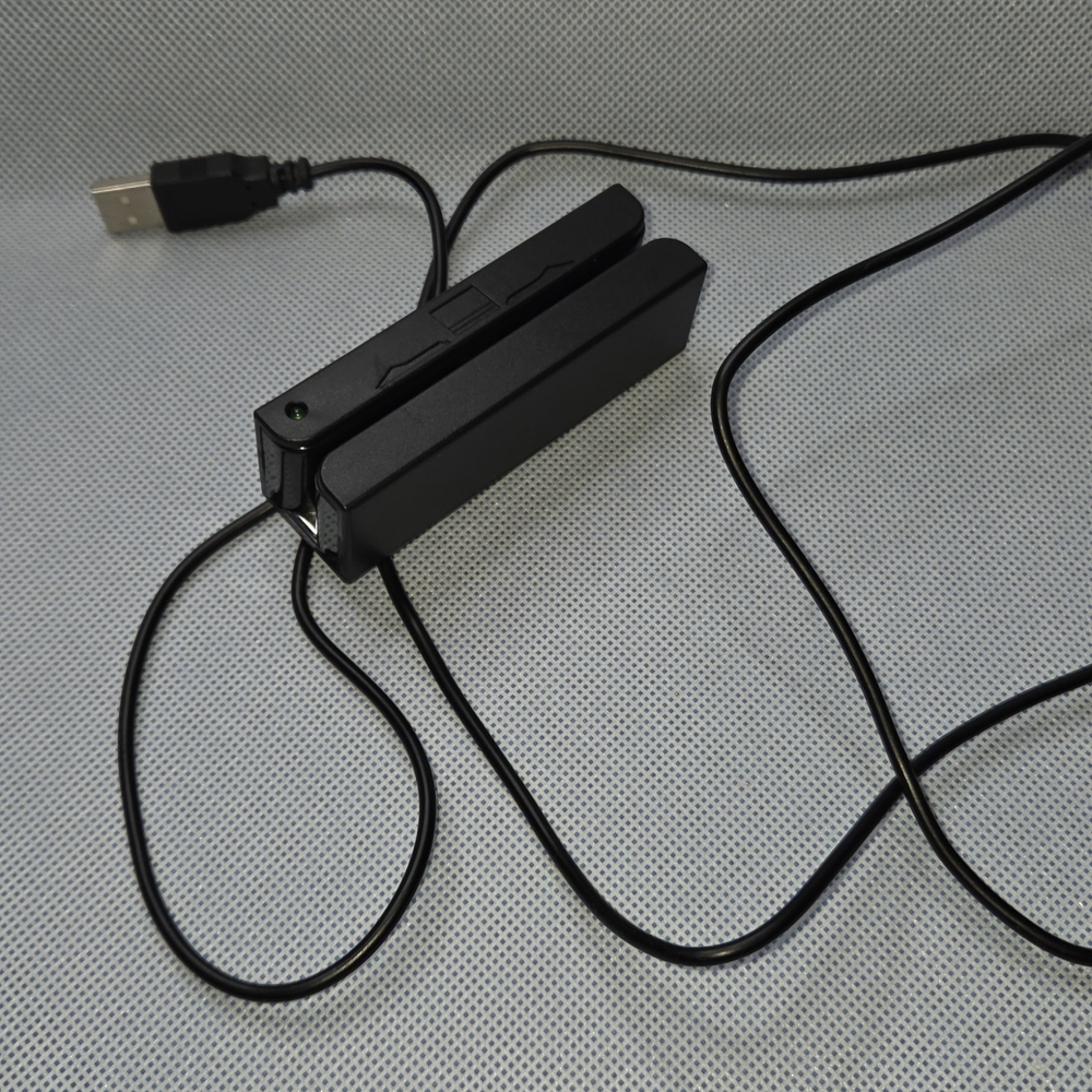 Black USB Magnetic Card Reader